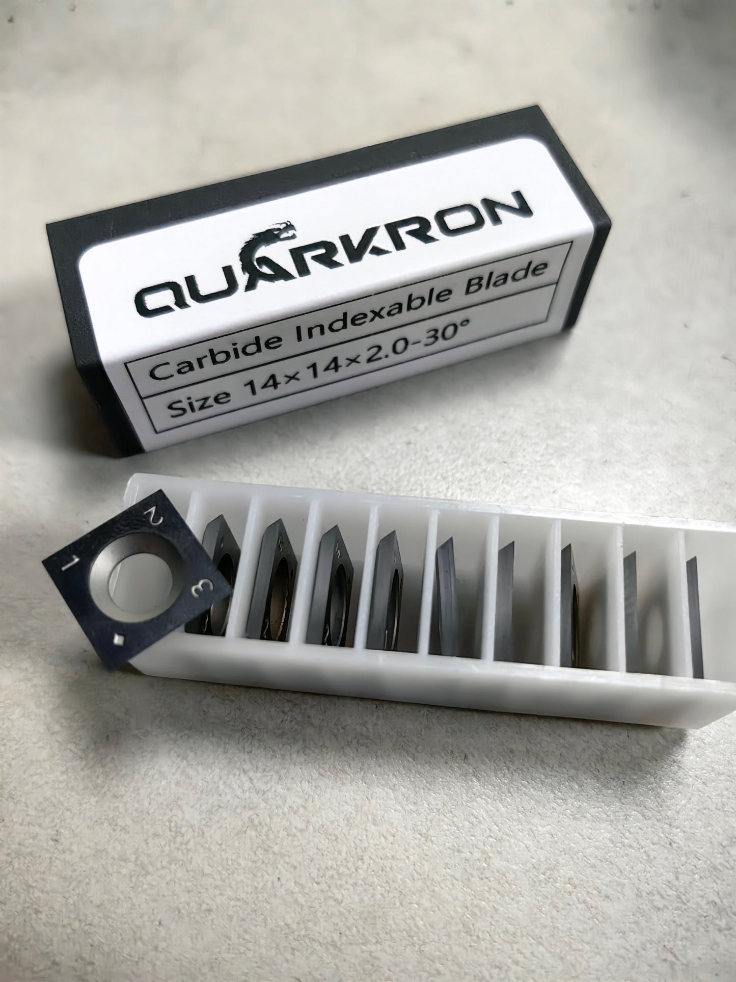 Reversible carbide inserts